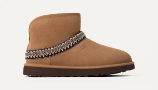 Bottes Classic>UGG Femme Botte Classic Mini Crescent chestnut