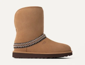 Bottes Classic>UGG Femme Botte Classic Short Crescent chestnut