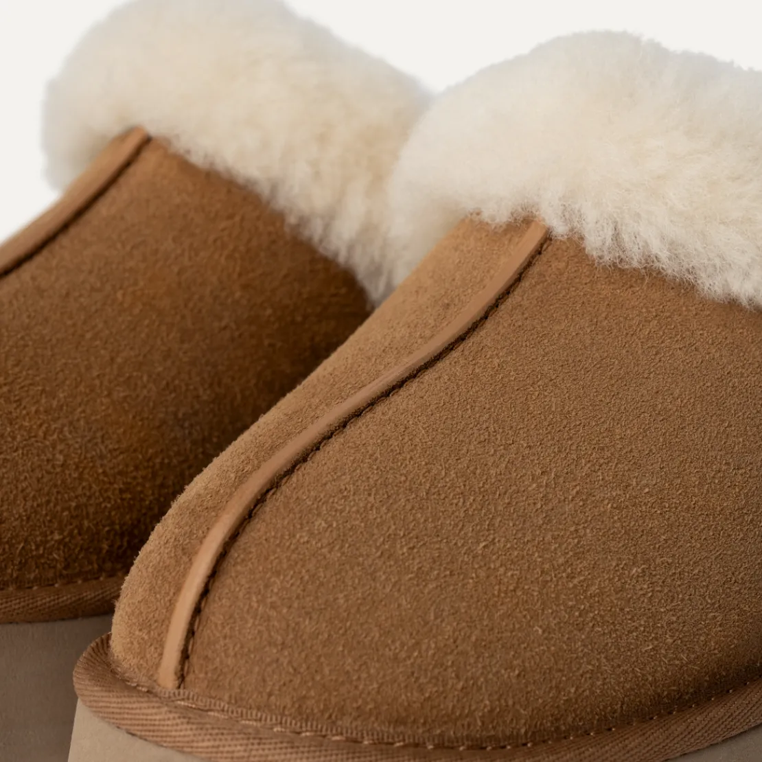 Chaussons>UGG Femme Chausson Disquette chestnut