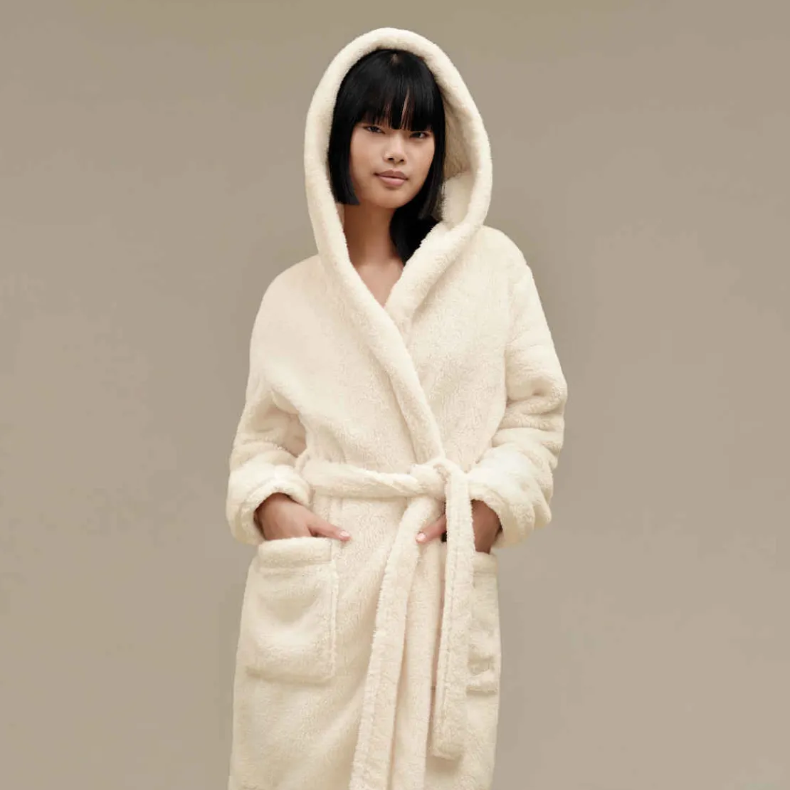 Vêtements D’intérieur | Pyjamas Et Peignoirs>UGG Femme Robe de chambre Aarti en fluff cream
